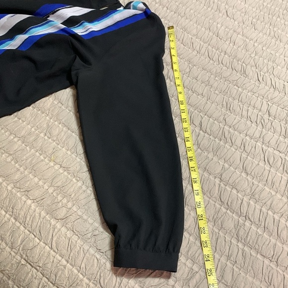 Liz Claiborne Women’s Abstract Black/Blue Size XL Blouse Office Artsy - Picture 11 of 12